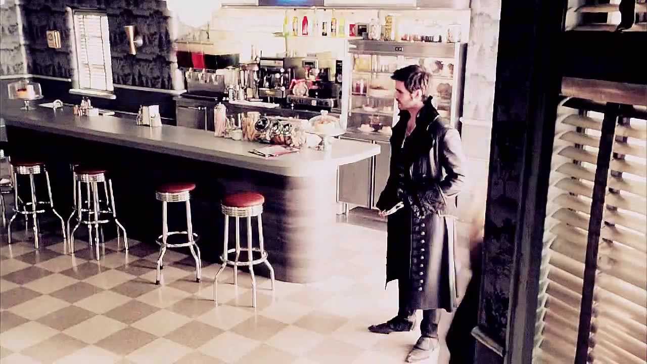 [Emma&Hook] Criminal