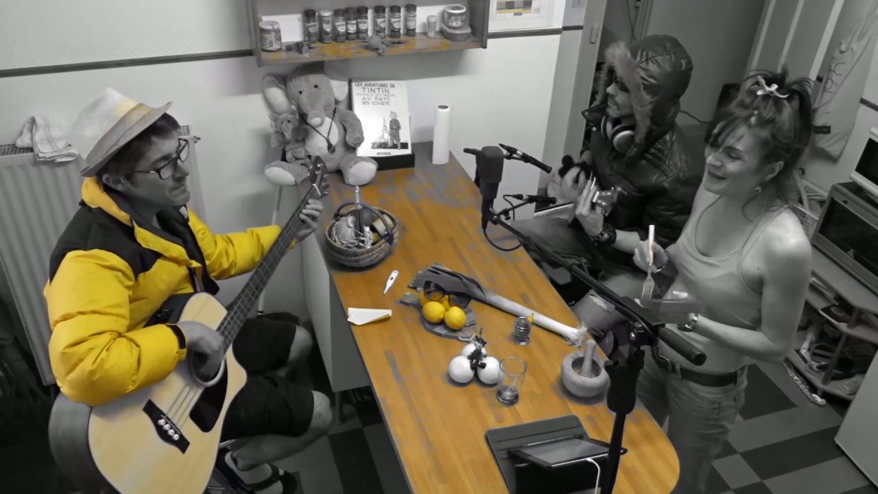 Girls and boys - Blur (acoustic cover by Ménage à 3)