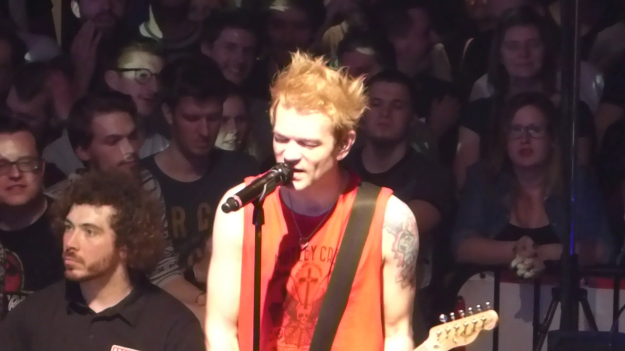 Sum 41 - With Me (Deryck B-stage) - Live @ Ancienne Belgique, Brussels, Belgium 08/03/2017