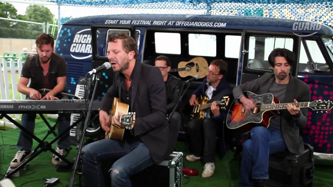 dEUS perform 