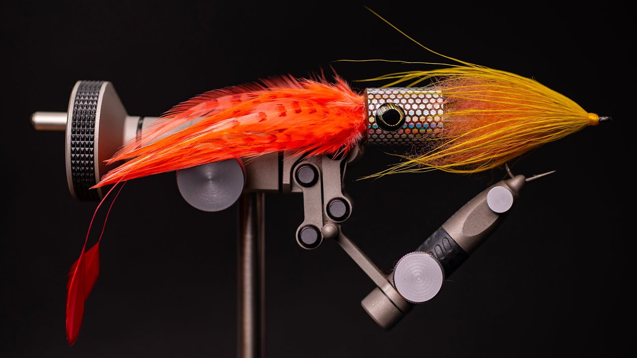 Relaxing Fly Tying: Rear Floating Squid for Striped Bass