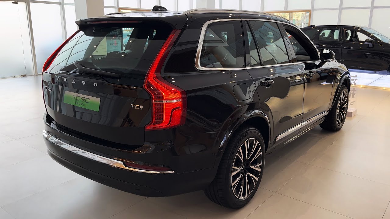 Интерьер и экстерьер внедорожника Volvo Luxury SUV XC90 PHEV 2025 года в деталях 4K