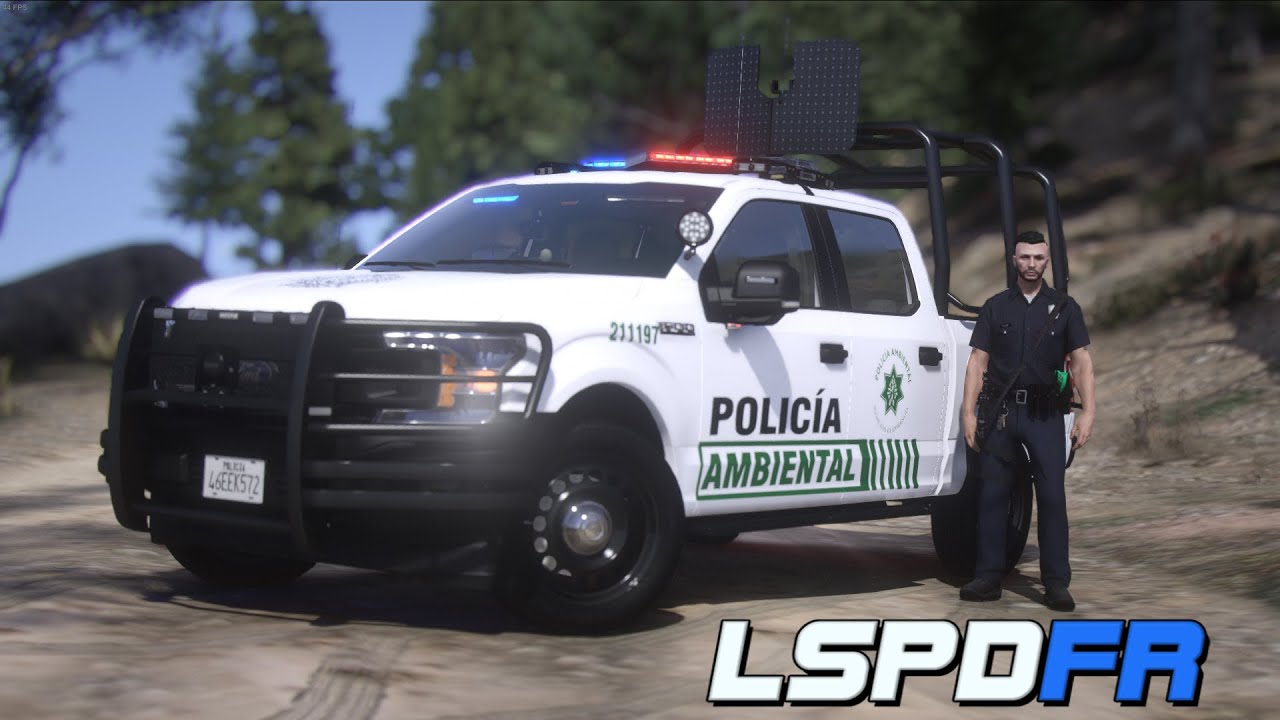 GTA 5 POLICIA | ESTO PASA POR LA NOCHE EN EL BOSQUE | POLICIA AMBIENTAL | TheAxelGamer