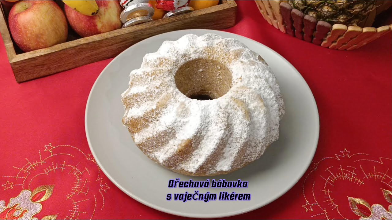 Ořechová bábovka s vaječným likérem