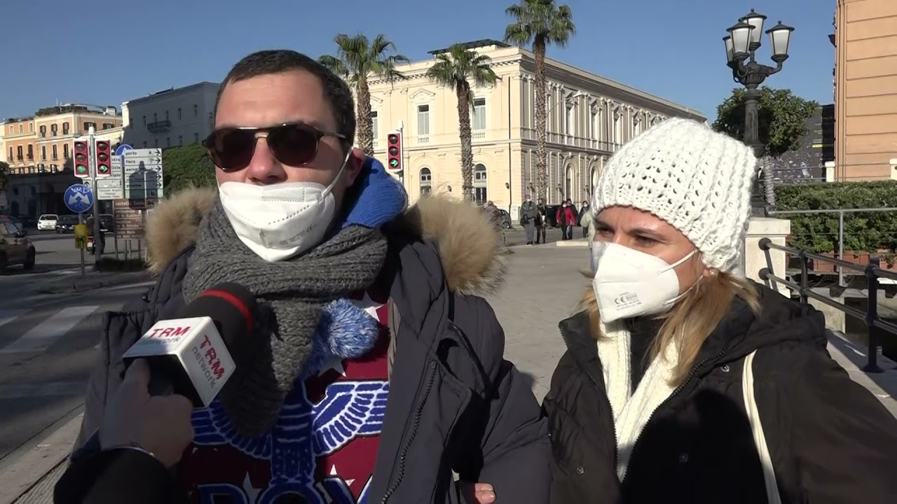 Bari, polemica sul “trenino” durante la festa di Capodanno al Petruzzelli: il parere dei baresi