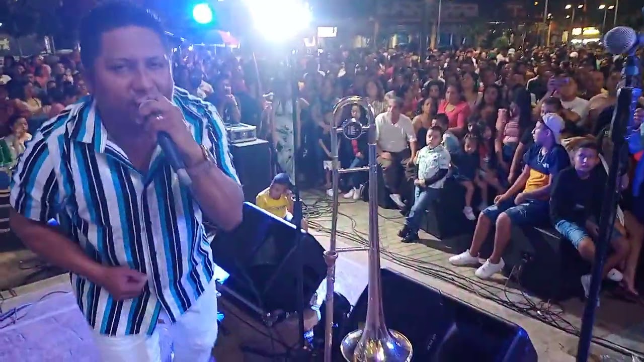 Banda Orquesta  miraflores de 24 de mayo