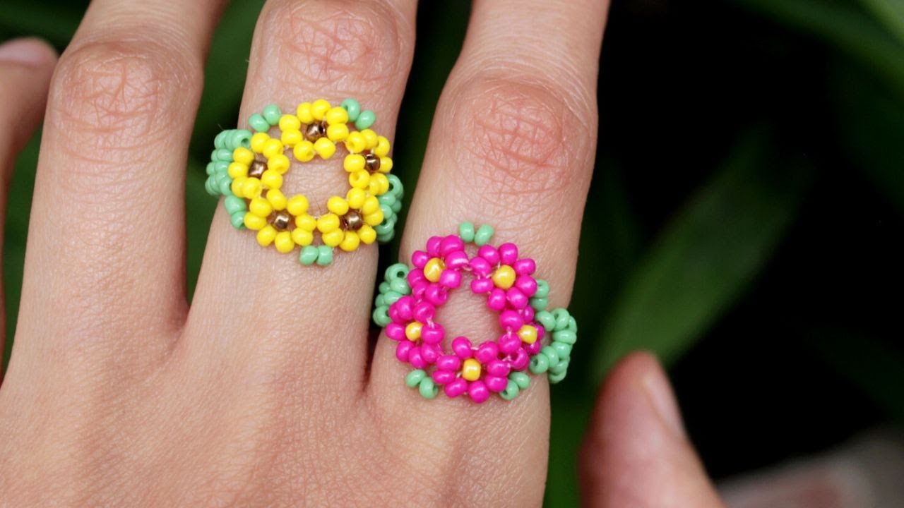 Anillo de Flores con Mostacillas 🌼🌼 Tutorial paso a paso ✨