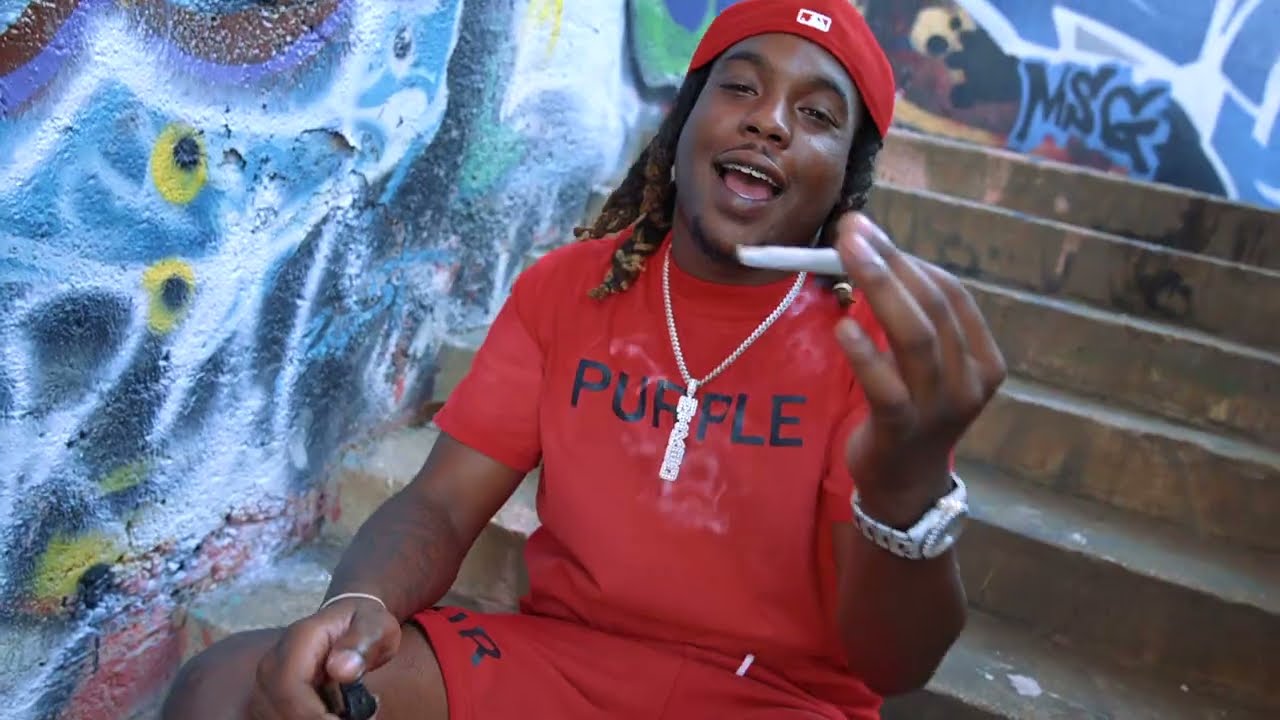 Mike D - Sold Nun Fr ( Official Music Video)