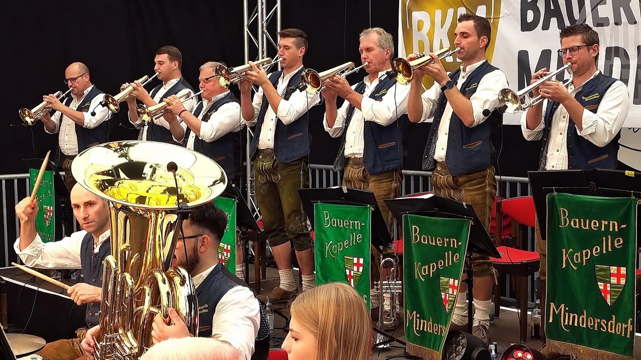#zämmefeschte (Polka) - Bauernkapelle Mindersdorf | Festzelt Jostal 2025