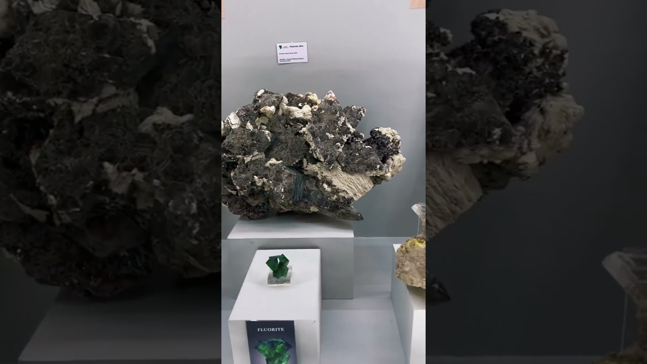 Rare crystal specimens on display in France 🤩 #rarecrystals #crystalsdotcom #toolsforeverydaymagic #