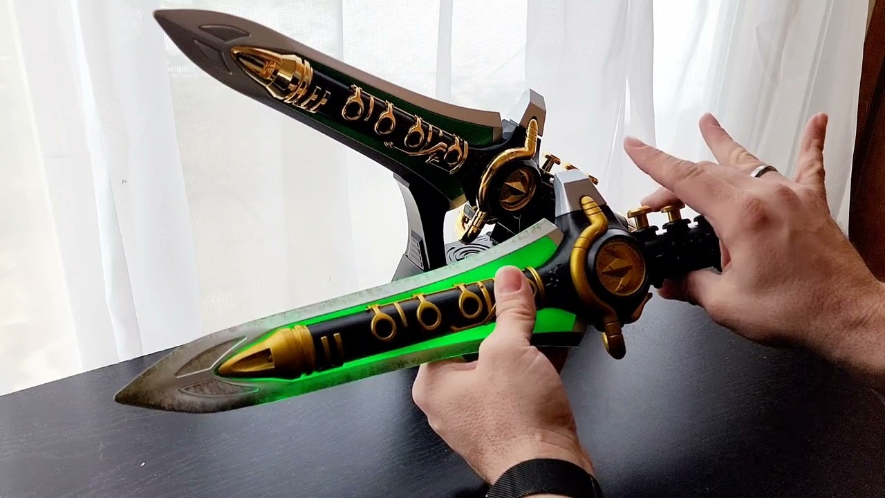 Lightning Collection Dragon Dagger with Legacy Comparison