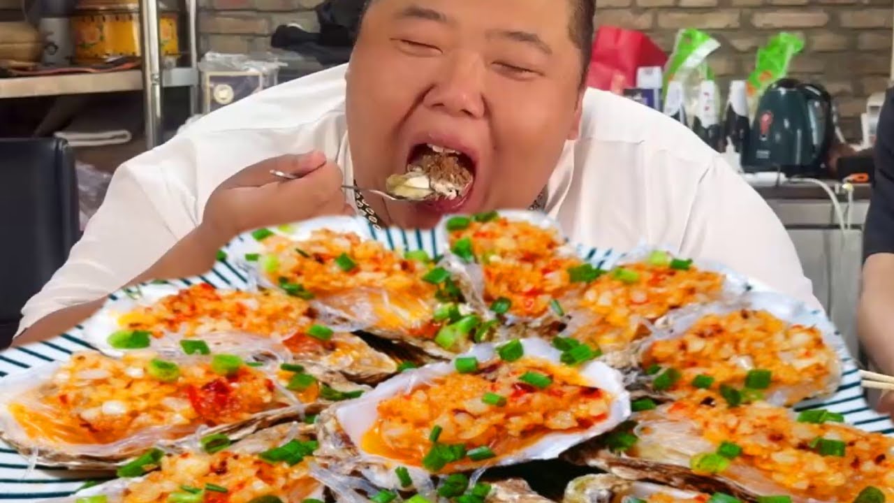 Monkey King filled it with a waterfall of minced garlic, and he went absolutely crazy eating it!