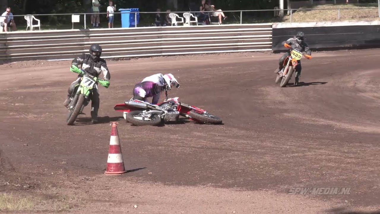 Dutch flattrack Blijham 07-09-2025, newbie class