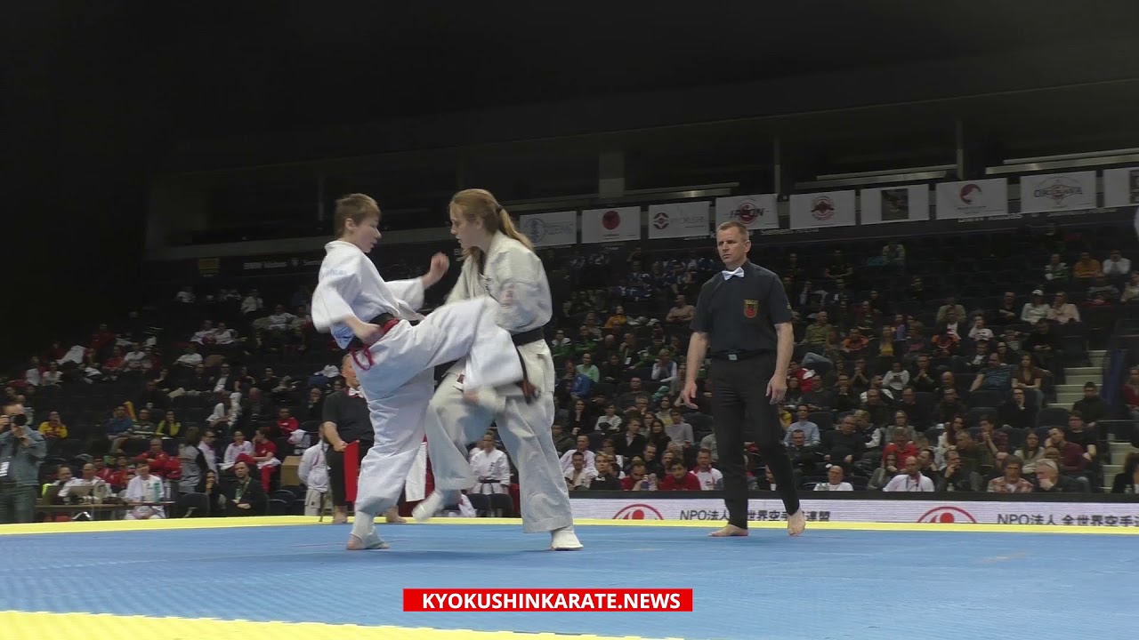 WKO EC 2019, 1/2 -50 Alona Veresniak (Ukraine, aka) - Maria Adria (Spain)