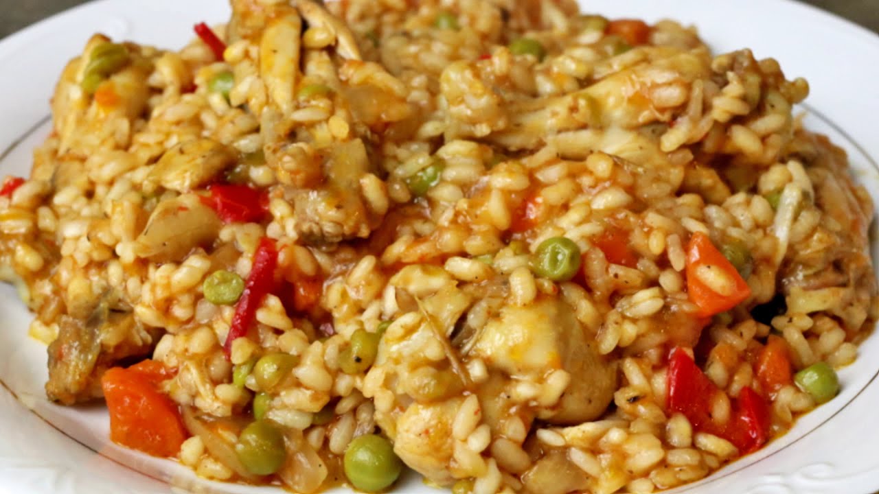 Arroz con alitas de pollo