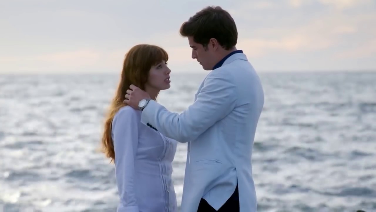 ¡Sebastián y Juana Victoria se entregan al amor! | Hijas de la Luna - Televisa