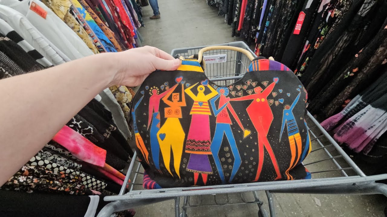 LOTS OF DESIGNER BAGS! RED, WHITE & BLUE! Thrift with me!