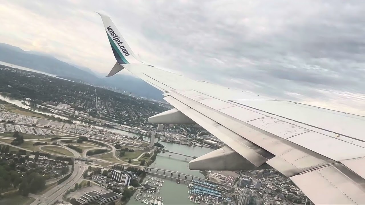 WestJet Boeing 737-800 Takeoff from Vancouver (August 2025)