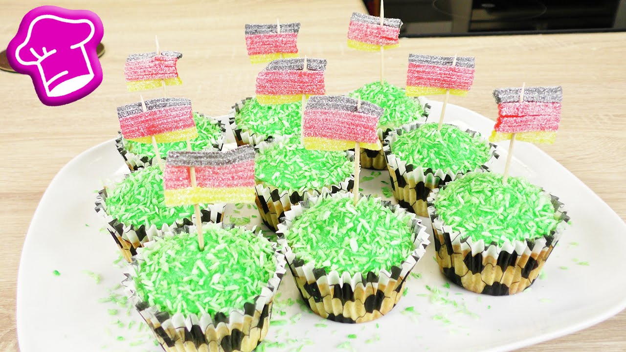 Kokos FUSSBALL Cupcakes | EM 2016 Cupcakes Deko Idee | Super lecker & einfach | Deutschland