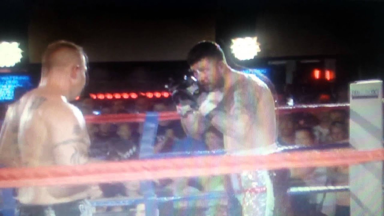 Jack Fletcher v Darren Snow. FIGHT@theForum 10