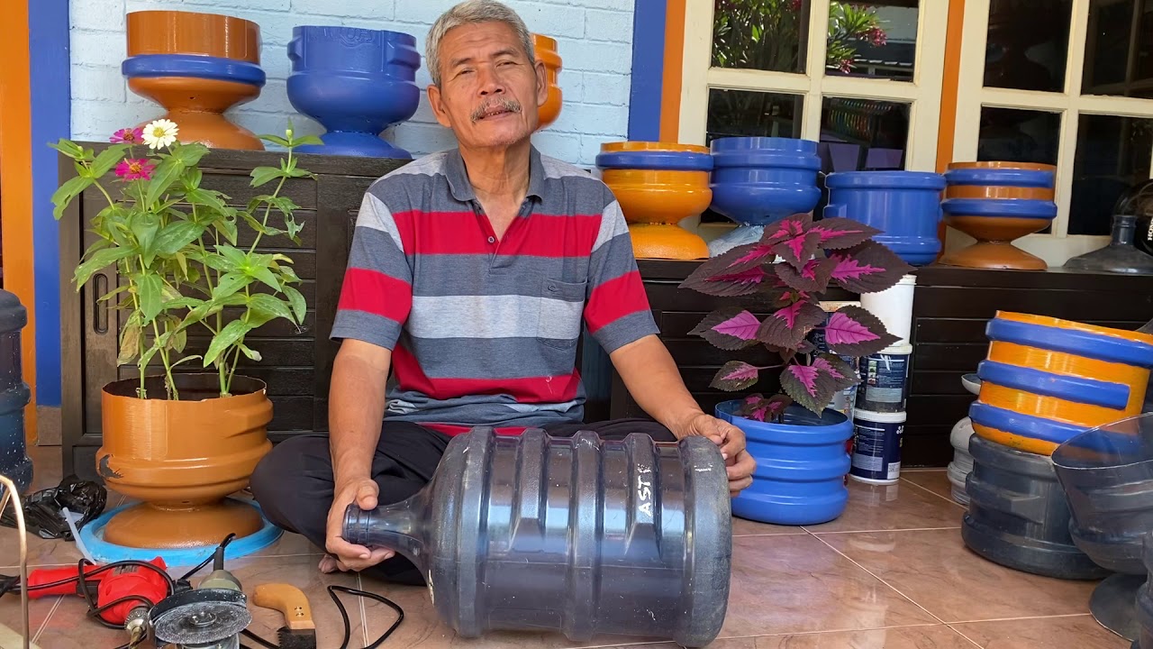 04). ide kreatif Pembuatan #potbunga dengan #galon bekas @gasik channel,