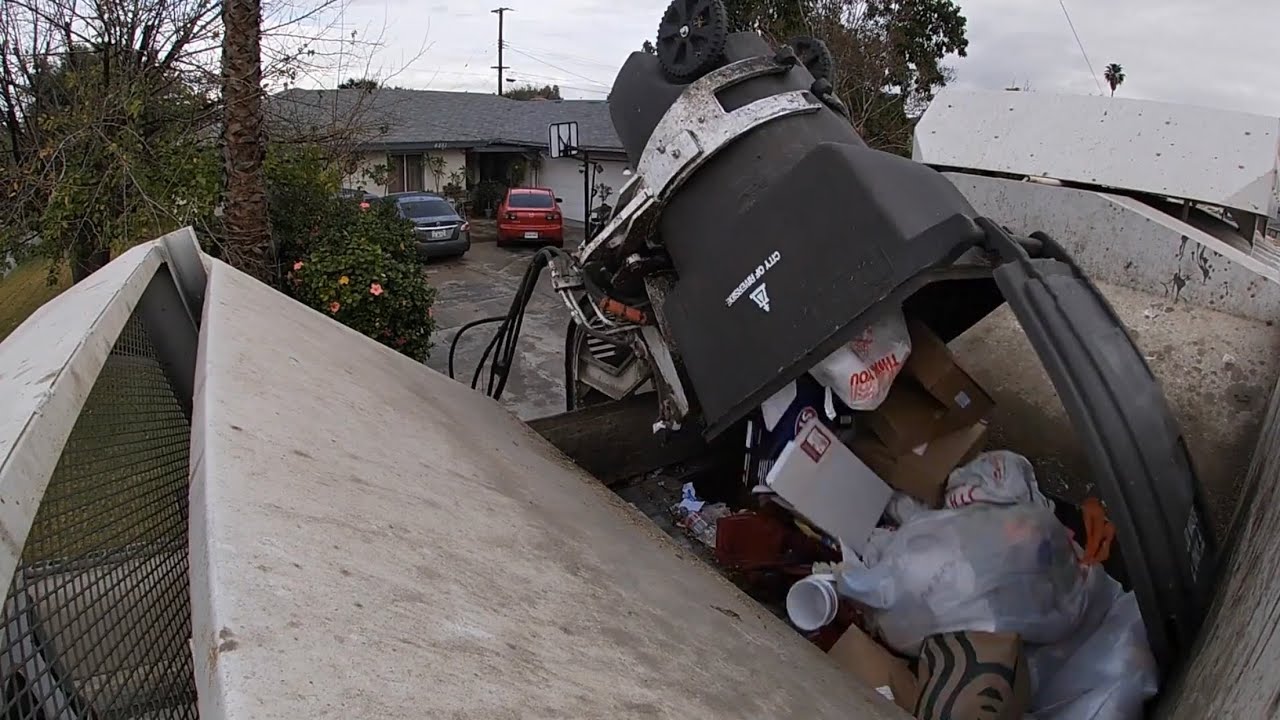FF Gomez ASL Packing Heavy Riverside Trash - Hopper video
