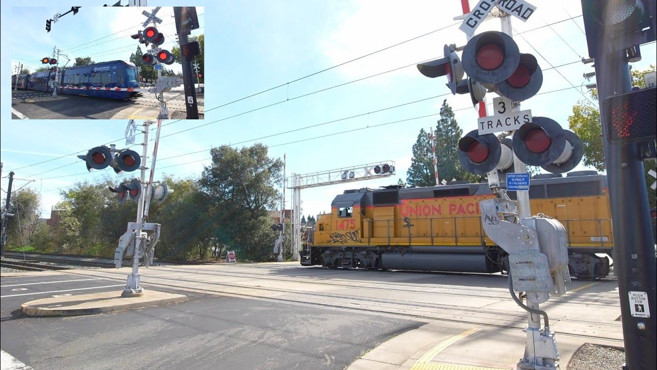 UP 1475 Protects Disabled Olson Dr Xing & Activation For SACRT, Rancho Cordova CA
