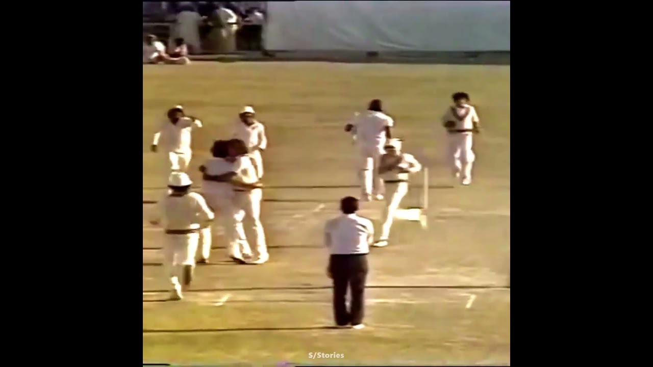 Imran Khan Most Dangerous Bowling Against India Karachi 1982 - Imran Khan Bowling Vs India