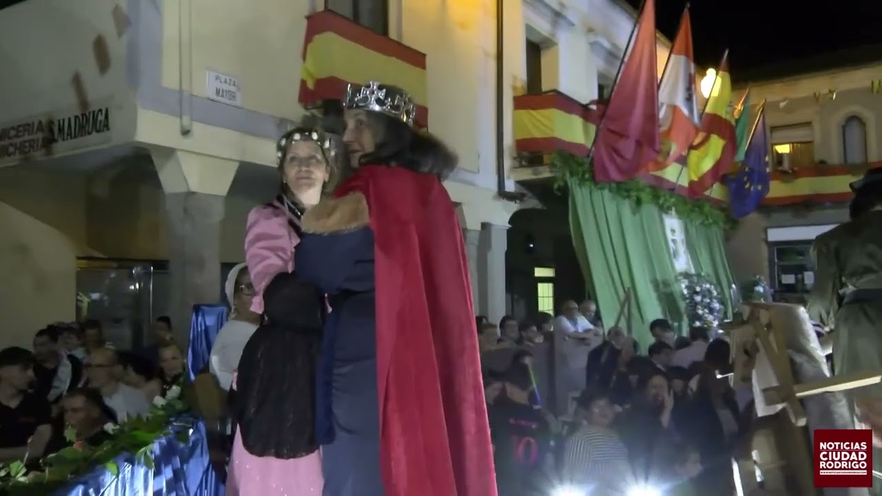 Vicente del Bosque y las carrozas abren las fiestas del Corpus 2024 en La Fuente de San Esteban