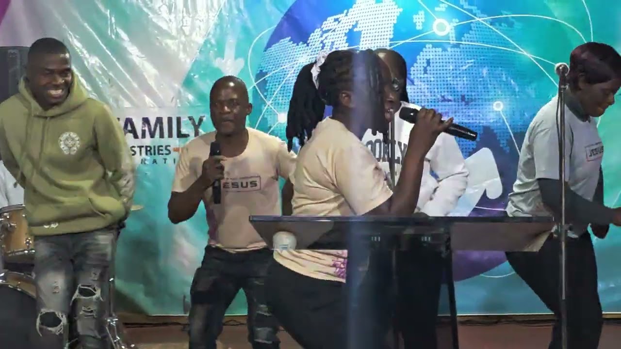 Praise moments - Apostle Bright Chadya 