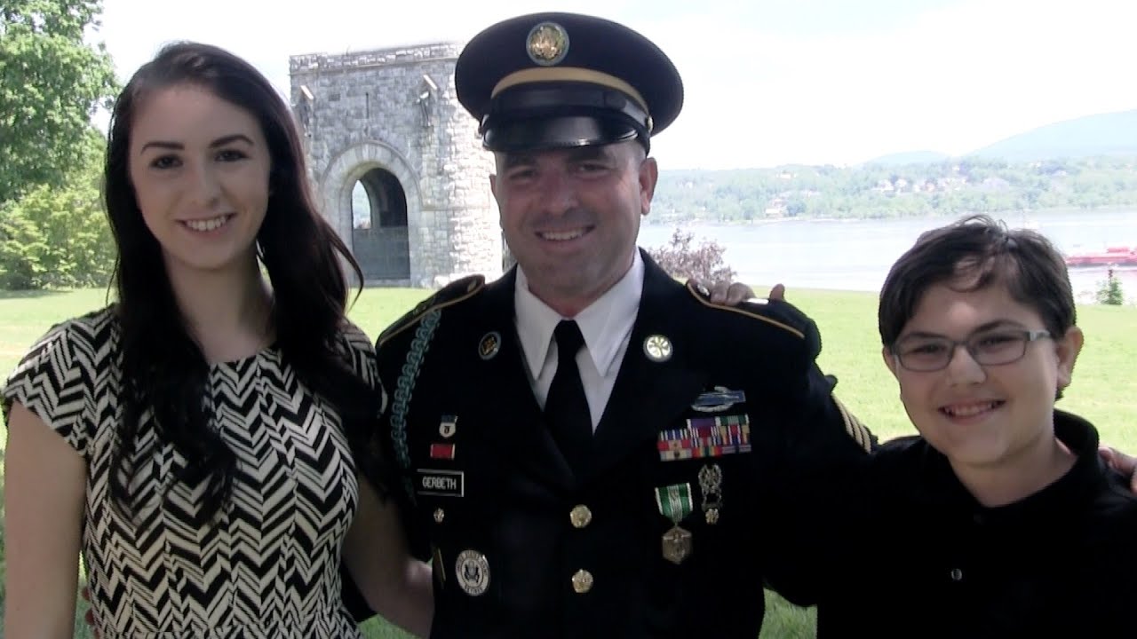 Iraq Veteran Receives Army Commendation Medal
