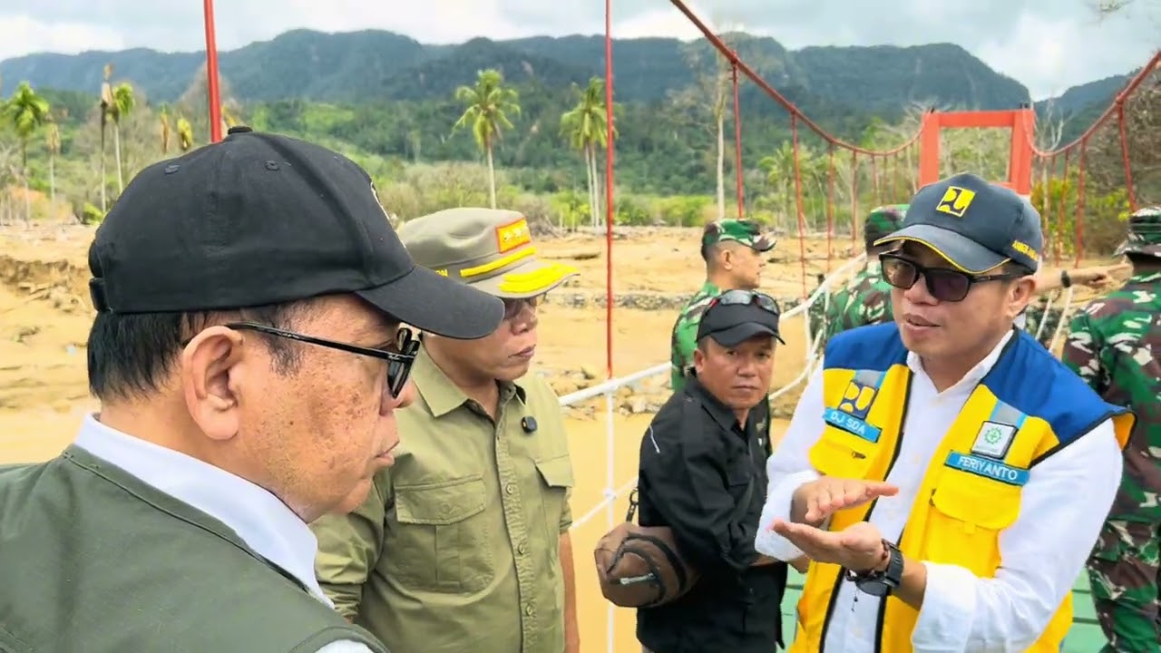 Kolaborasi Pusat dan Daerah Dalam Kunjungan Kerja Menko PMK dan Kasum TNI Tinjau Pascabencana Banjir