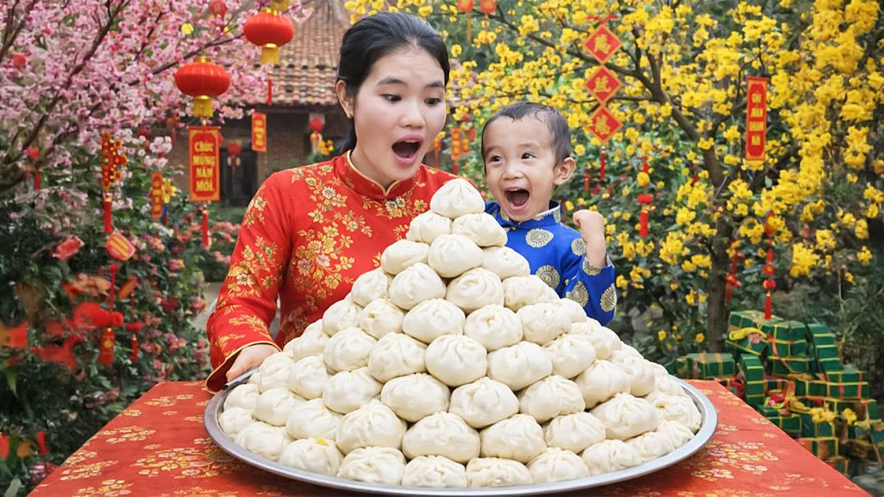 How to Make Vietnamese Meat-Filled Buns for the New Year – A Traditional Vietnamese Dish