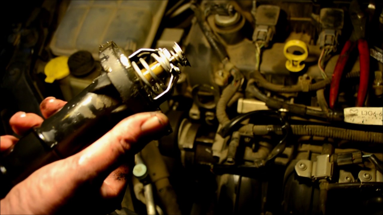 Как заменить термостат Mazda 3 (2.3L) 2004-2009 P0126
