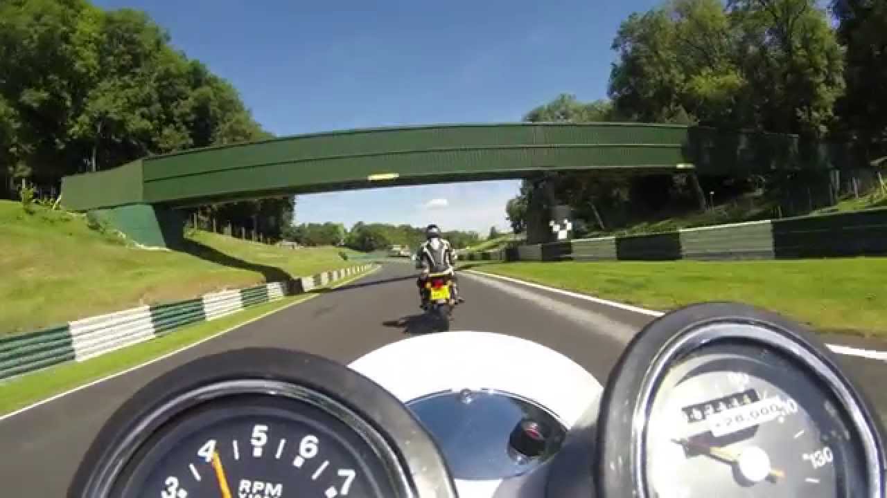 Beezumph 24, Cadwell Park -  X75 Triumph Hurricane Track Session