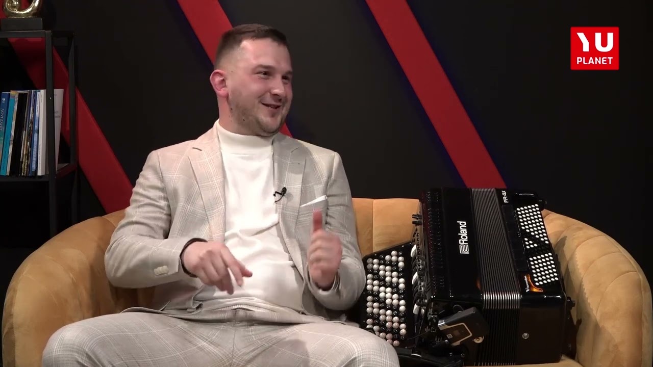 YU MAGAZIN - Njegova muzika je osvojila srca više od 1.1 miliona ljudi na društvenim mrežama