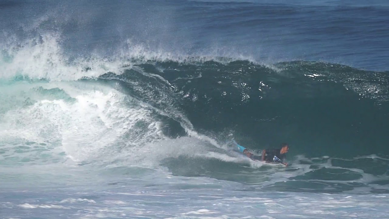Bodysurfers Bodyboarders Boogie at Big Banzai Pipeline