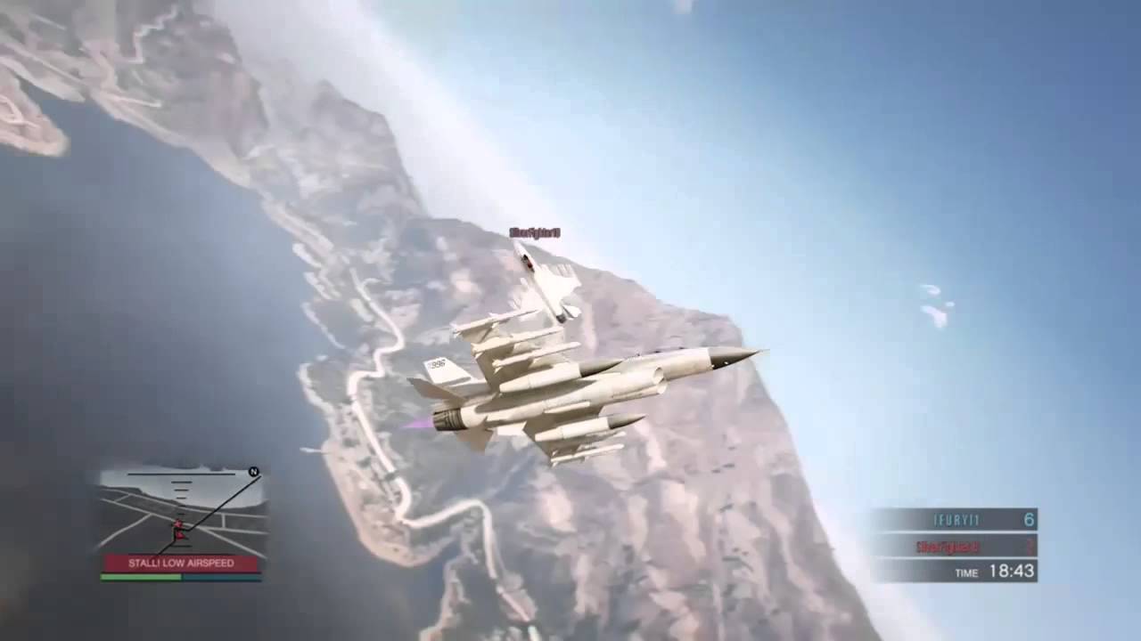 *Montage Dogfight*