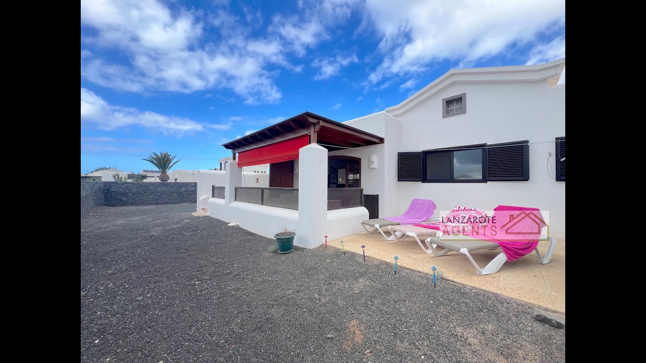 Charming Detached 2 Bedroom Villa In Complex With Communal Pool And Massive Potential
