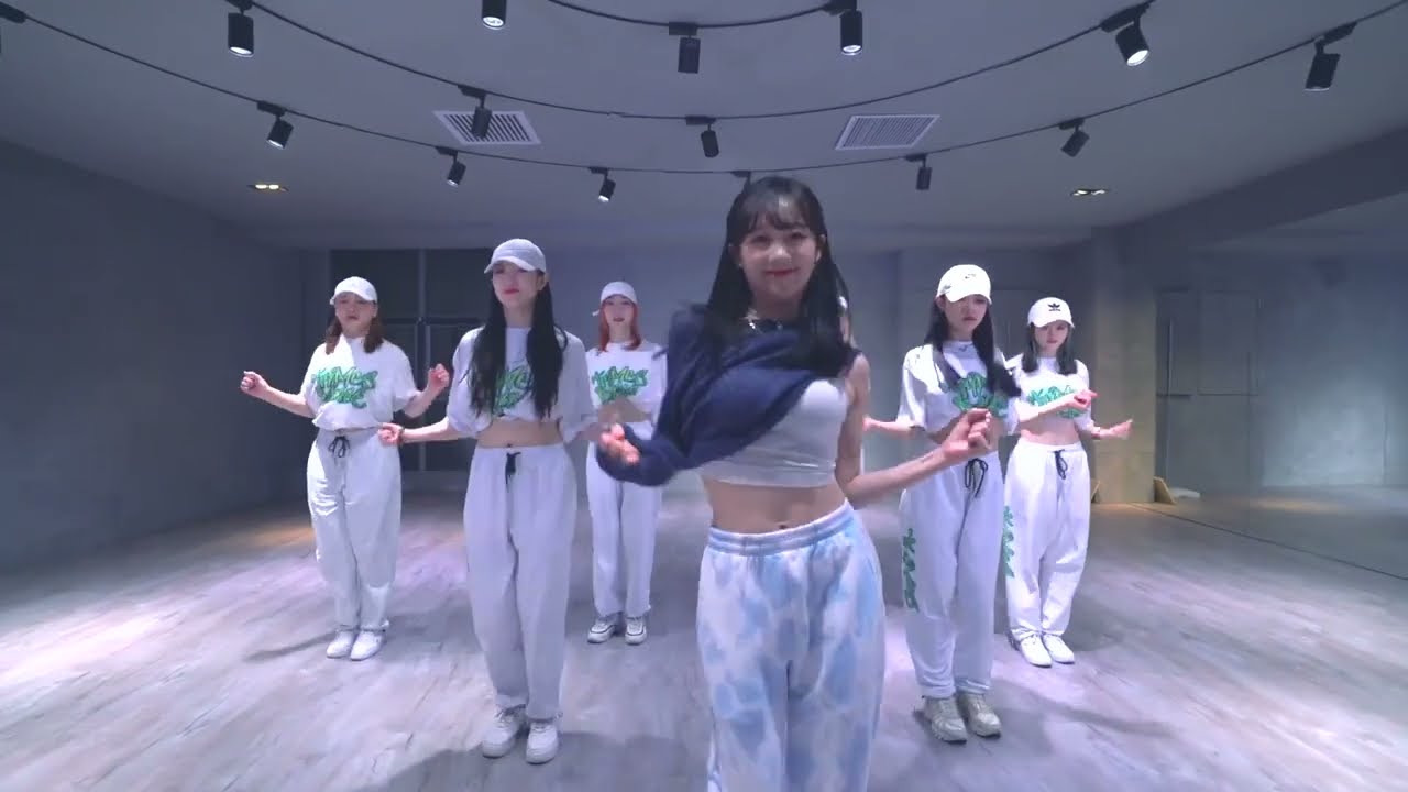 《Why oh Why》 dance practice by Chinese idol Lizixuan #lizixuan #whyohwhy #dancepractice #李子璇