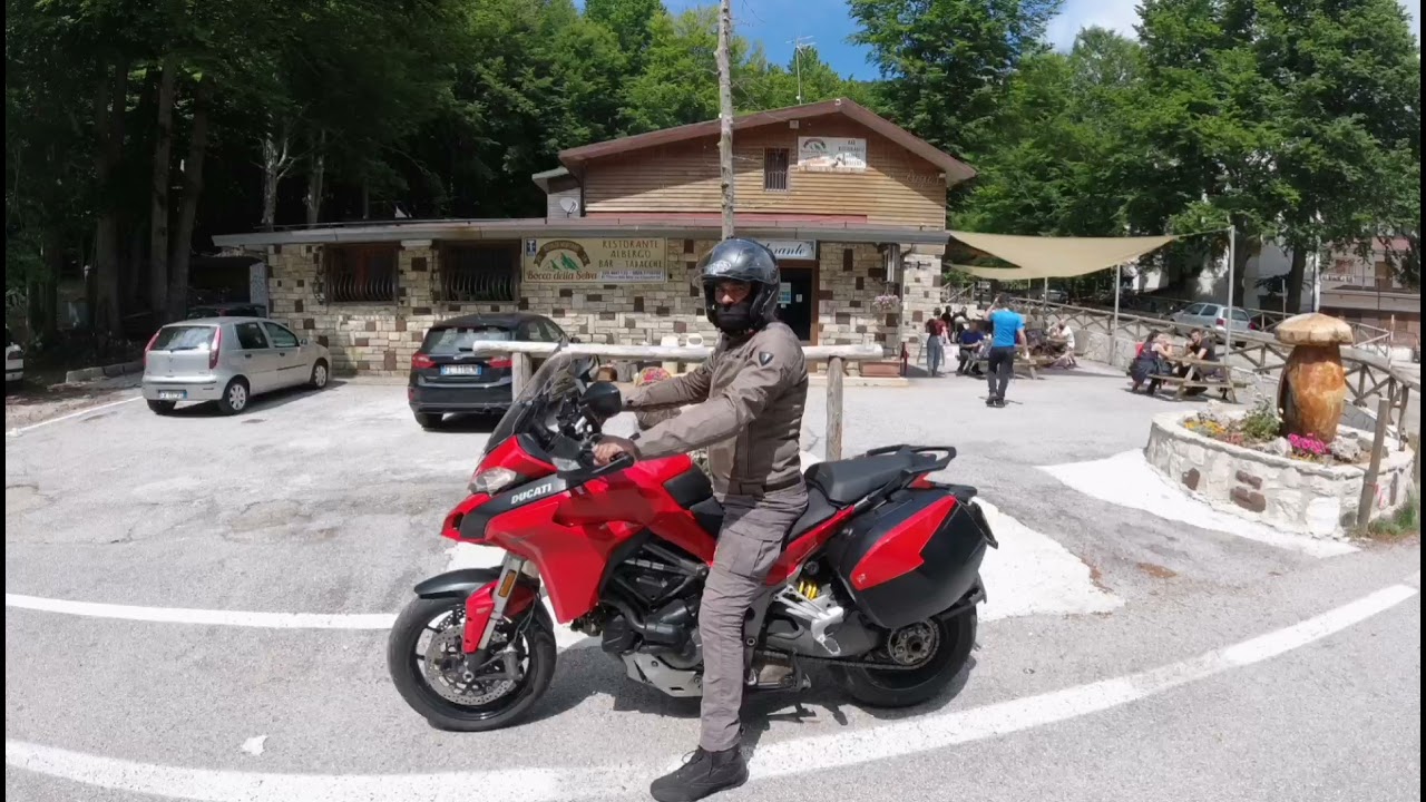 Bocca della Selva, giro in moto sul Matese. Immagini con il drone.