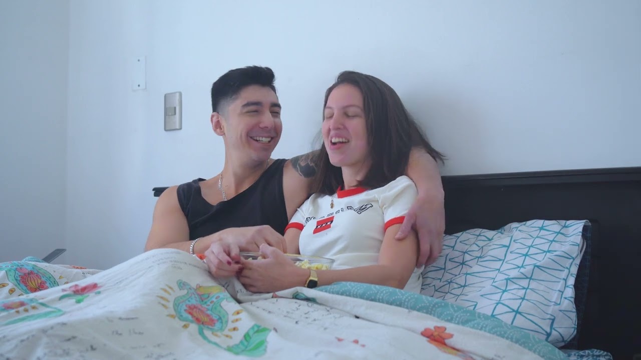 Trinares- Tu amor mendigo(Video Oficial)