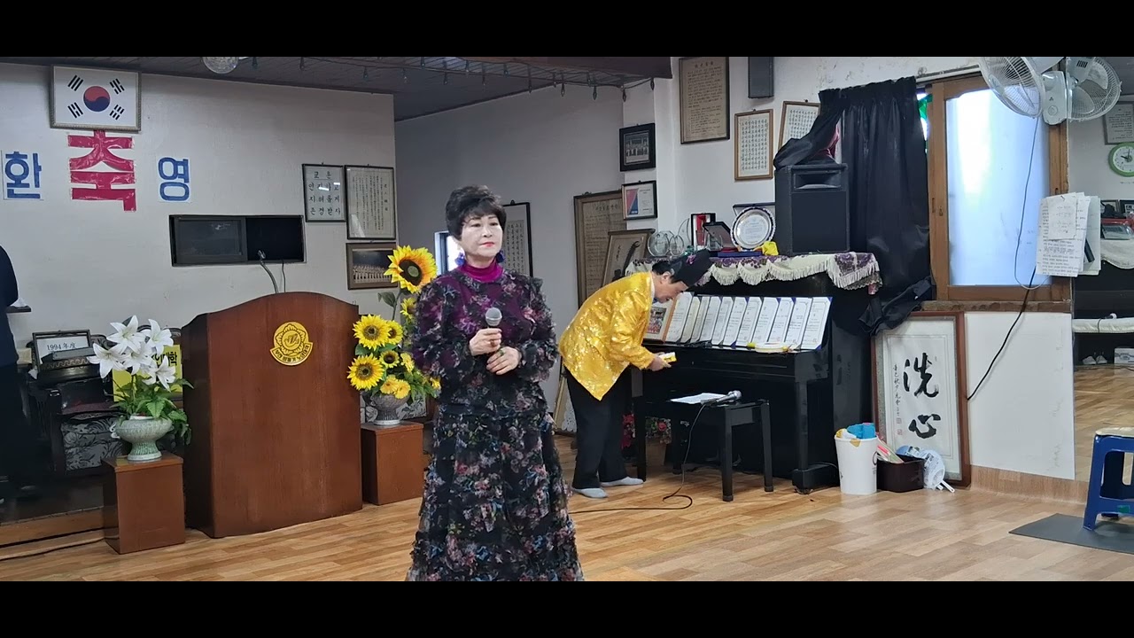 가수:권덕진/봄날이야/원곡:정현아/2026년1월9일/부산광역시/비둘기노인대학/위문공연 /