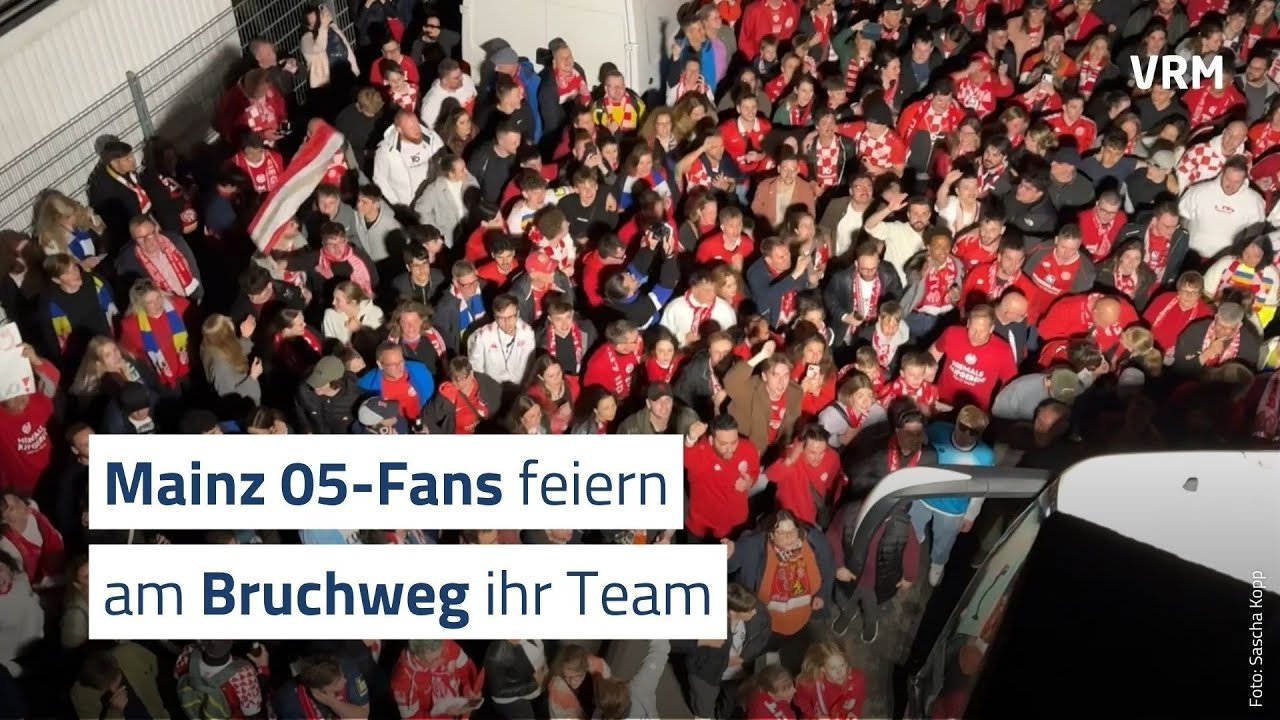 Nach Klassenerhalt: Ankunft von Mainz 05 am Bruchweg