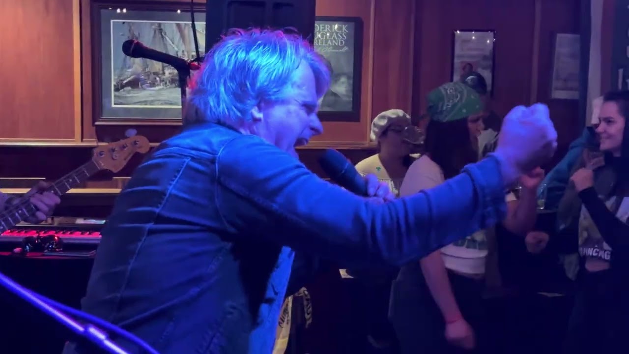 I Will Follow - Vertigo Zoo: Трибьют U2 вживую в Kells Irish ☘️ Pub в Сиэтле, штат Вашингтон, 14....