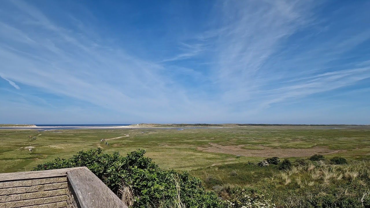 wandelen op Texel. De Slufter door naar zee. Wandern auf Texel. Wandelroute voor hometrainer