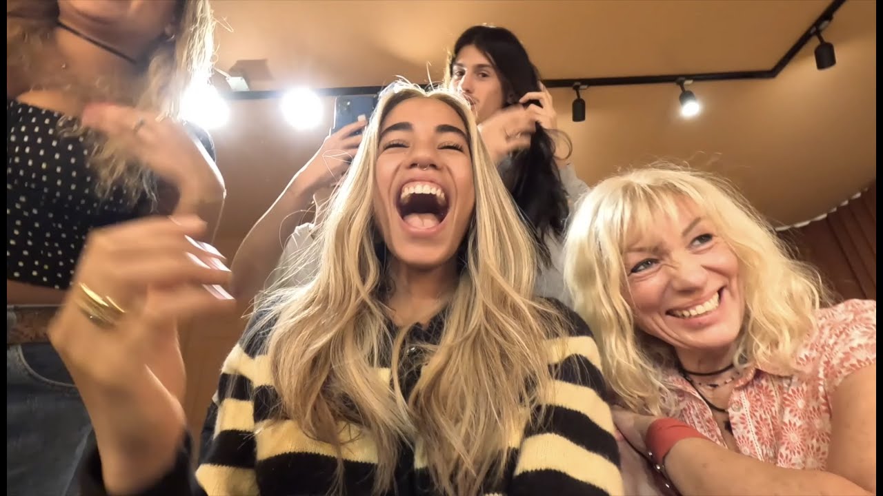 a weekly vlog ★ seeing family, Mercedes Benz world, ice skating