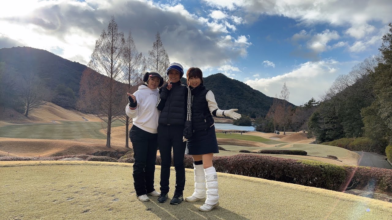 ドマンピ達の新年ゴルフ#ゴールデンバレーゴルフ倶楽部#ゴルバレ#ゴルフ女子 #信楽 