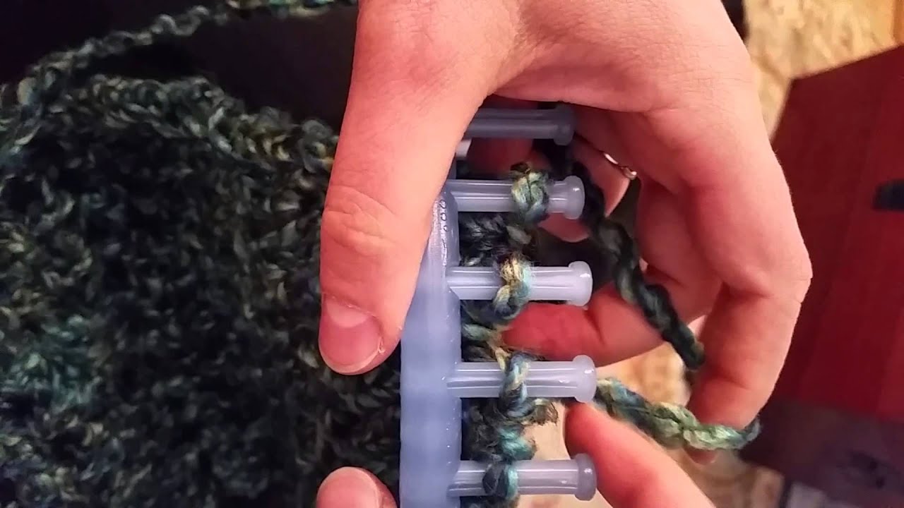 Three-step stitch - loom knitting - flat panel