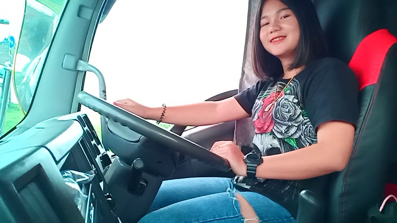 มาดูน้องป้อมลูกสาวเจ้าของอู่ขับรถหกล้อ isuzuโรโบคอป210